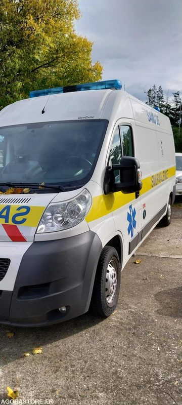 Peugeot BOXER, 3L HDI, 2012, 329317 kms, moteur 63435kms - Машина скорой помощи: фото 3 Peugeot BOXER, 3L HDI, 2012, 329317 kms, moteur 63435kms - Машина скорой помощи: фото 3