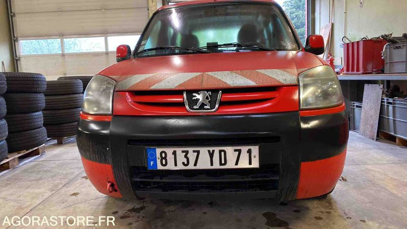 Peugeot - Partner Totem - 2006 - 185856KMS - 8137YD71 - Легковой фургон: фото 2 Peugeot - Partner Totem - 2006 - 185856KMS - 8137YD71 - Легковой фургон: фото 2