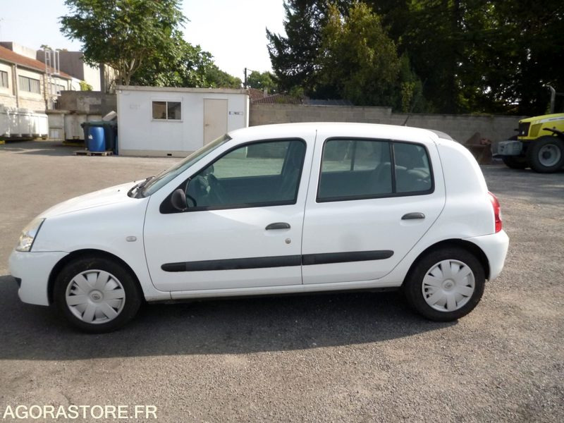 RENAULT CLIO 1.5 DCI - 2007 - Легковой автомобиль: фото 2 RENAULT CLIO 1.5 DCI - 2007 - Легковой автомобиль: фото 2