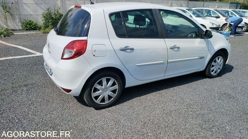 RENAULT CLIO - 2010 - 196673kms - Легковой автомобиль: фото 2 RENAULT CLIO - 2010 - 196673kms - Легковой автомобиль: фото 2