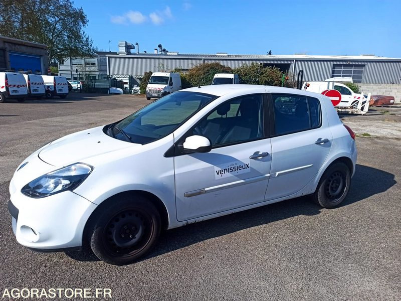 RENAULT CLIO 3 5 PORTES 5 PLACES 1.5 DCI 88CH 2011 58682KM - Легковой автомобиль: фото 1 RENAULT CLIO 3 5 PORTES 5 PLACES 1.5 DCI 88CH 2011 58682KM - Легковой автомобиль: фото 1