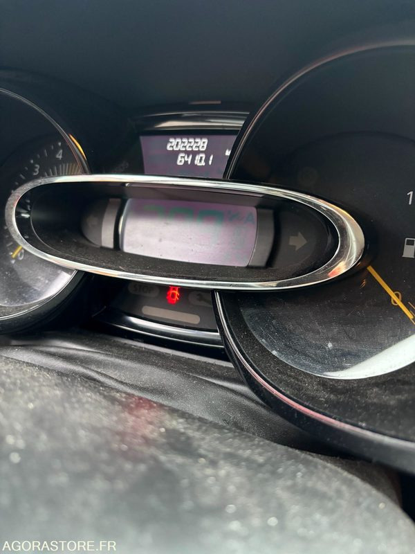 RENAULT CLIO CG292R - Легковой автомобиль: фото 4 RENAULT CLIO CG292R - Легковой автомобиль: фото 4