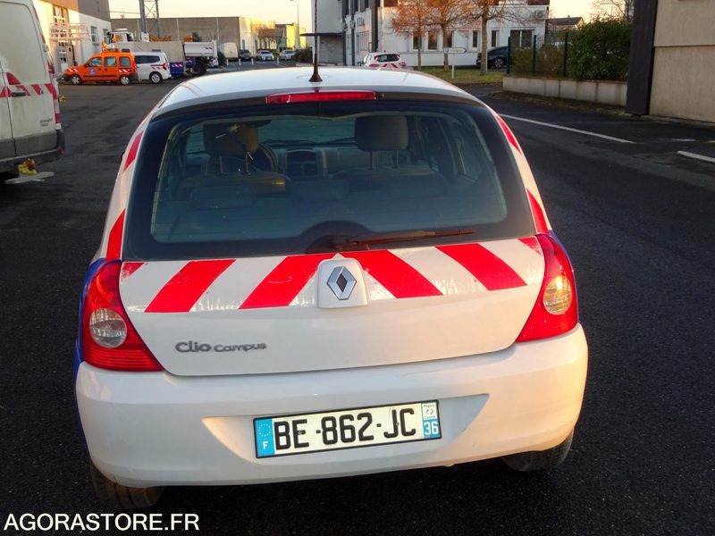 RENAULT CLIO - Легковой автомобиль: фото 3 RENAULT CLIO - Легковой автомобиль: фото 3