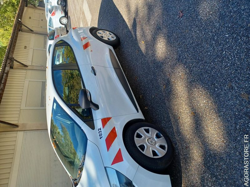 RENAULT CLIO SOCIETE / REF SCP : 1032 - Легковой автомобиль: фото 3 RENAULT CLIO SOCIETE / REF SCP : 1032 - Легковой автомобиль: фото 3