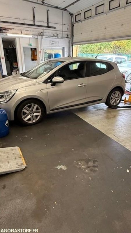 RENAULT CLIO V Diesel - 35000km - 2019 - Легковой автомобиль: фото 3 RENAULT CLIO V Diesel - 35000km - 2019 - Легковой автомобиль: фото 3