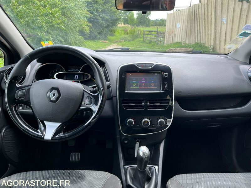 RENAULT Clio IV 5 portes 1.5 dCi 90cv Business 2015 135000 km - Легковой автомобиль: фото 5 RENAULT Clio IV 5 portes 1.5 dCi 90cv Business 2015 135000 km - Легковой автомобиль: фото 5