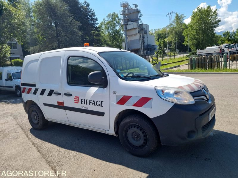 RENAULT - KANGOO EXPRESS GRAND CONFORT - 2018 / 254850KM (M23500) - Легковой фургон: фото 2 RENAULT - KANGOO EXPRESS GRAND CONFORT - 2018 / 254850KM (M23500) - Легковой фургон: фото 2