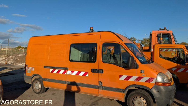 RENAULT MASTER FM-521-JQ - 2006 - Цельнометаллический фургон: фото 2 RENAULT MASTER FM-521-JQ - 2006 - Цельнометаллический фургон: фото 2
