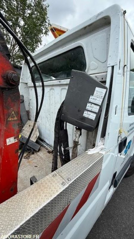 RENAULT MASTER PICKUP AVEC GRUE DE CHARGEMENT - Цельнометаллический фургон: фото 4 RENAULT MASTER PICKUP AVEC GRUE DE CHARGEMENT - Цельнометаллический фургон: фото 4