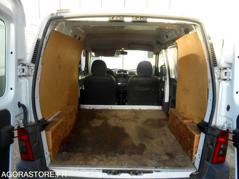 RENAULT PARTNER - Легковой фургон: фото 4 RENAULT PARTNER - Легковой фургон: фото 4