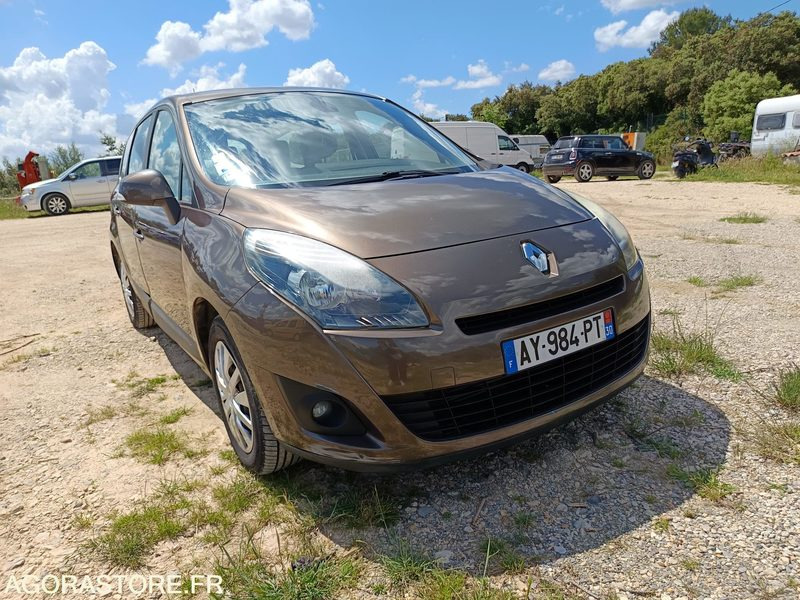 RENAULT SCENIC - 2010 - 138500KMS - Легковой автомобиль: фото 1 RENAULT SCENIC - 2010 - 138500KMS - Легковой автомобиль: фото 1
