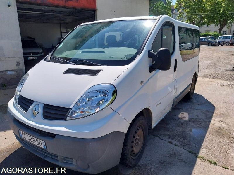RENAULT TRAFIC DCI 115CH 9 PLACES - Микроавтобус, Пассажирский фургон: фото 1 RENAULT TRAFIC DCI 115CH 9 PLACES - Микроавтобус, Пассажирский фургон: фото 1
