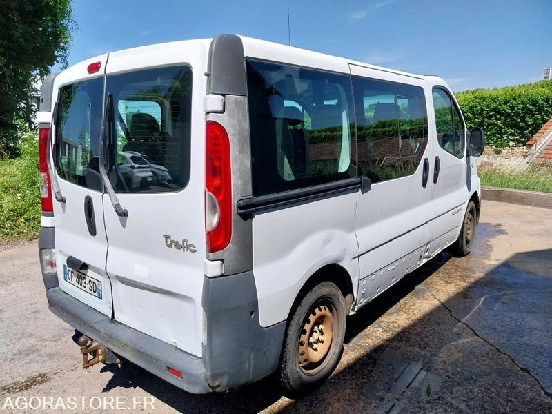 RENAULT TRAFIC DCI 115CH 9 PLACES - Микроавтобус, Пассажирский фургон: фото 4 RENAULT TRAFIC DCI 115CH 9 PLACES - Микроавтобус, Пассажирский фургон: фото 4