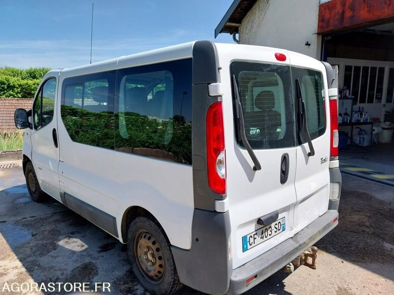 RENAULT TRAFIC DCI 115CH 9 PLACES - Микроавтобус, Пассажирский фургон: фото 2 RENAULT TRAFIC DCI 115CH 9 PLACES - Микроавтобус, Пассажирский фургон: фото 2