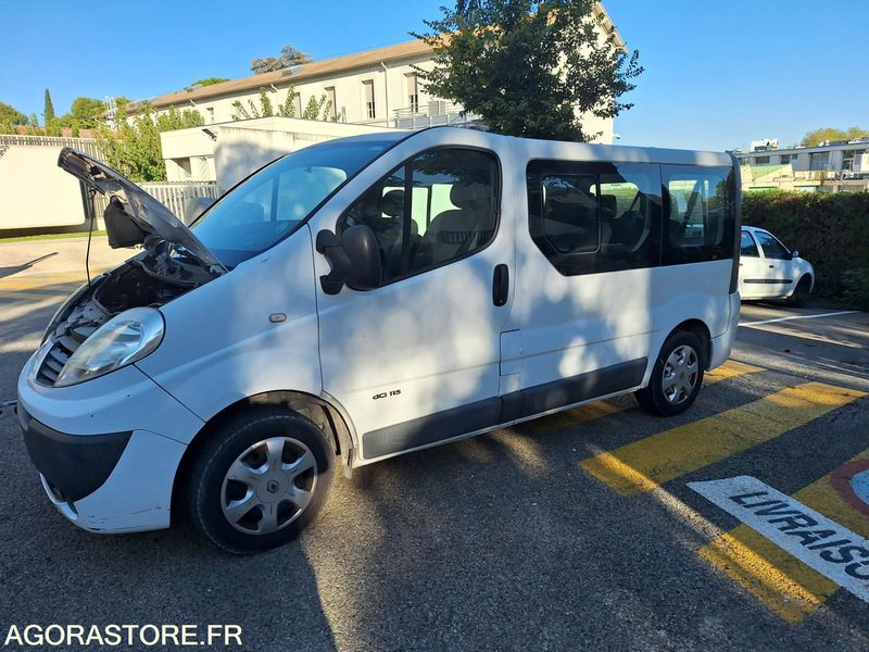 RENAULT TRAFIC - Микроавтобус, Пассажирский фургон: фото 1 RENAULT TRAFIC - Микроавтобус, Пассажирский фургон: фото 1