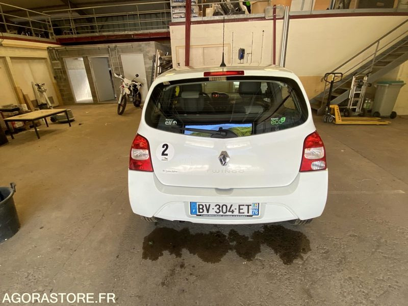 RENAULT TWINGO 87000KM 20/09/2011 - Легковой автомобиль: фото 4 RENAULT TWINGO 87000KM 20/09/2011 - Легковой автомобиль: фото 4