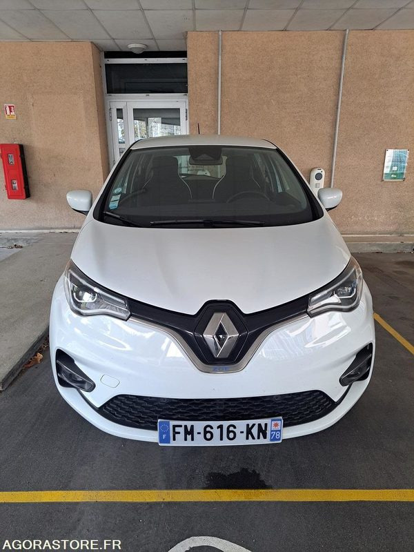 RENAULT - ZOE - 2019 - 65 000 KM - Легковой автомобиль: фото 1 RENAULT - ZOE - 2019 - 65 000 KM - Легковой автомобиль: фото 1