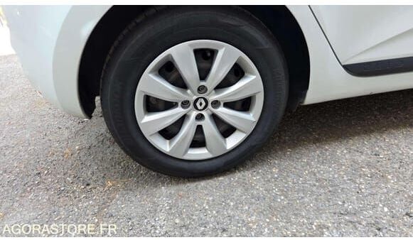 Хэтчбек Renault CLIO: фото 18