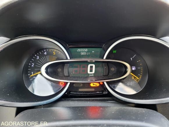 Хэтчбек Renault CLIO: фото 18