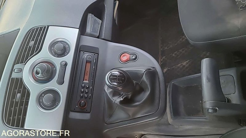 Легковой фургон Renault Kangoo - 2011 - 187066kms - BV683ML: фото 13 Легковой фургон Renault Kangoo - 2011 - 187066kms - BV683ML: фото 13