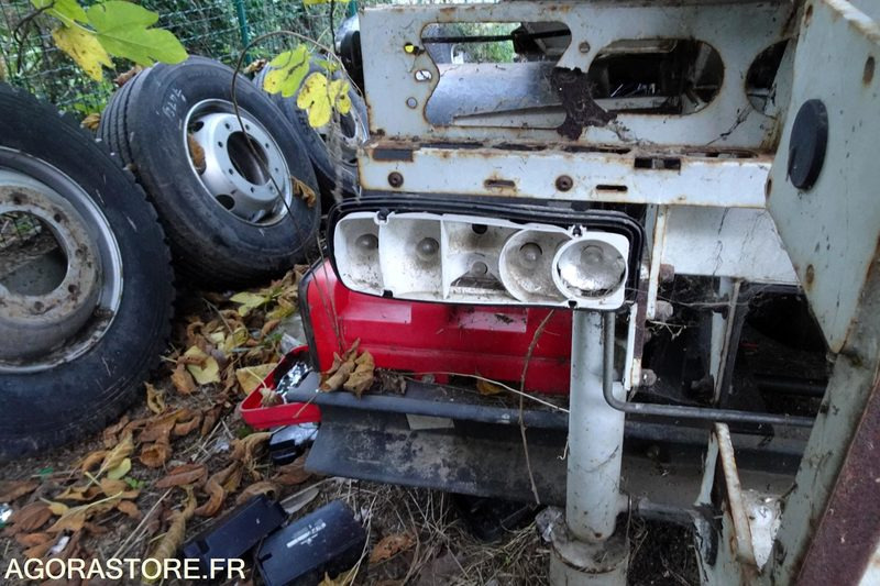 Renault Midlum 220 DXI - Легковой автомобиль: фото 3 Renault Midlum 220 DXI - Легковой автомобиль: фото 3