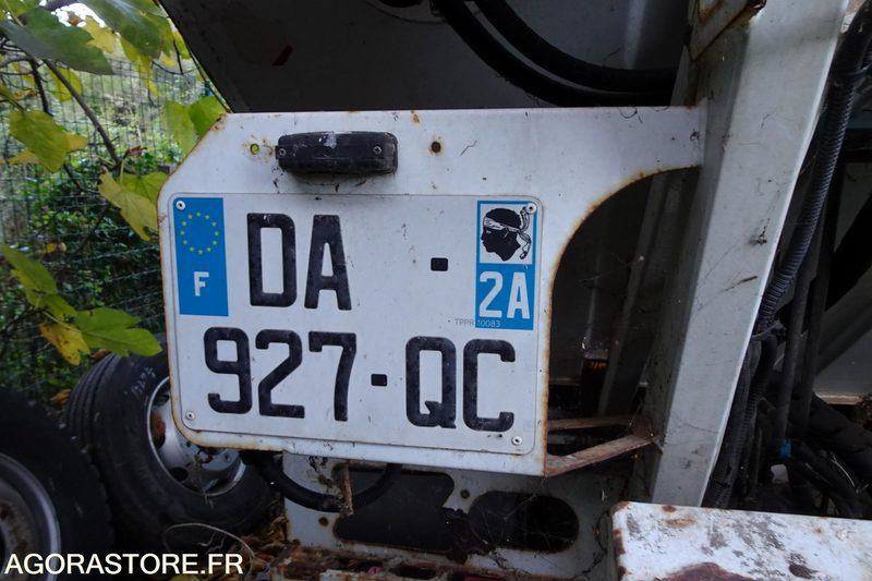 Renault Midlum 220 DXI - Легковой автомобиль: фото 2 Renault Midlum 220 DXI - Легковой автомобиль: фото 2