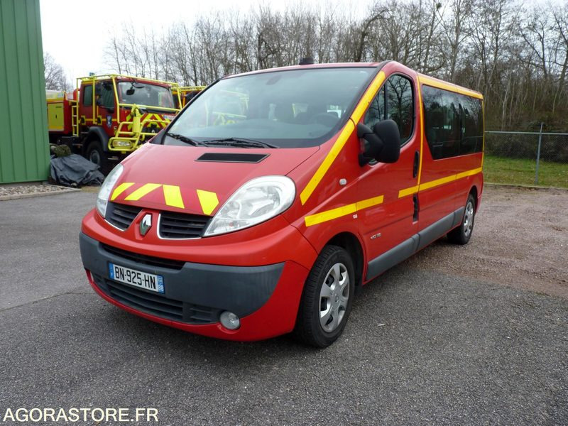 Renault Trafic 9 Places - Легковой фургон: фото 3 Renault Trafic 9 Places - Легковой фургон: фото 3