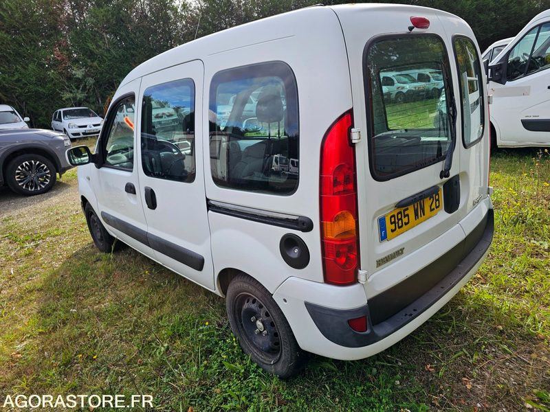 Renault kangoo - 2007 - 210886km - 985WN28 - Легковой автомобиль: фото 4 Renault kangoo - 2007 - 210886km - 985WN28 - Легковой автомобиль: фото 4