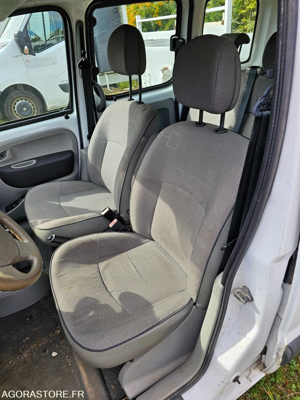 Renault kangoo - 2007 - 210886km - 985WN28 - Легковой автомобиль: фото 5 Renault kangoo - 2007 - 210886km - 985WN28 - Легковой автомобиль: фото 5