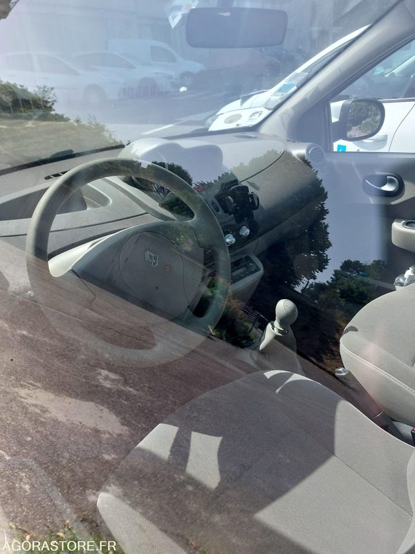 Renaut Twingo AW899MR de 2011 - 44374km - Легковой автомобиль: фото 3 Renaut Twingo AW899MR de 2011 - 44374km - Легковой автомобиль: фото 3