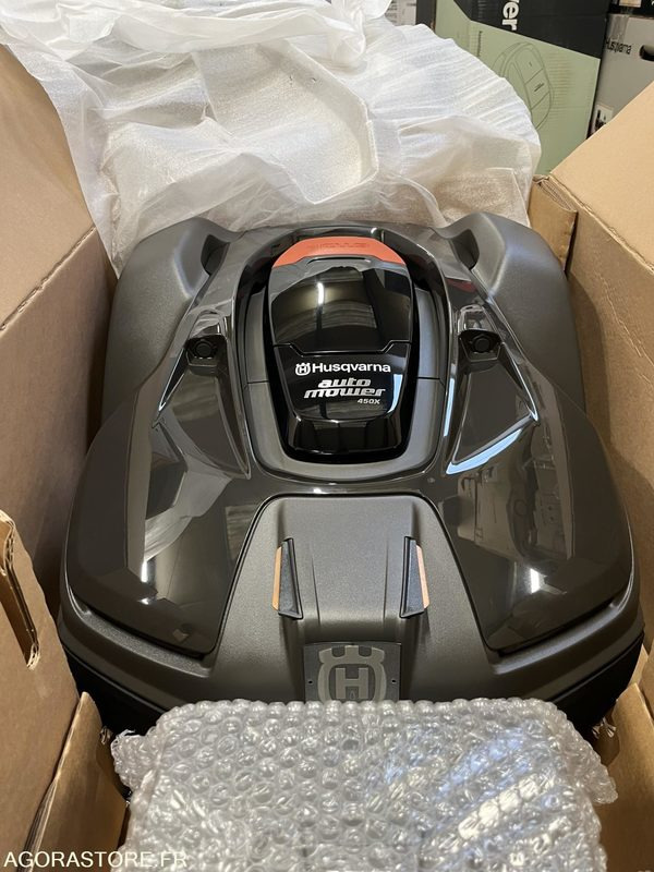 Robot Husqvarna 450X neuf en carton garantie 2 ans + kit installation - Газонокосилка: фото 3 Robot Husqvarna 450X neuf en carton garantie 2 ans + kit installation - Газонокосилка: фото 3