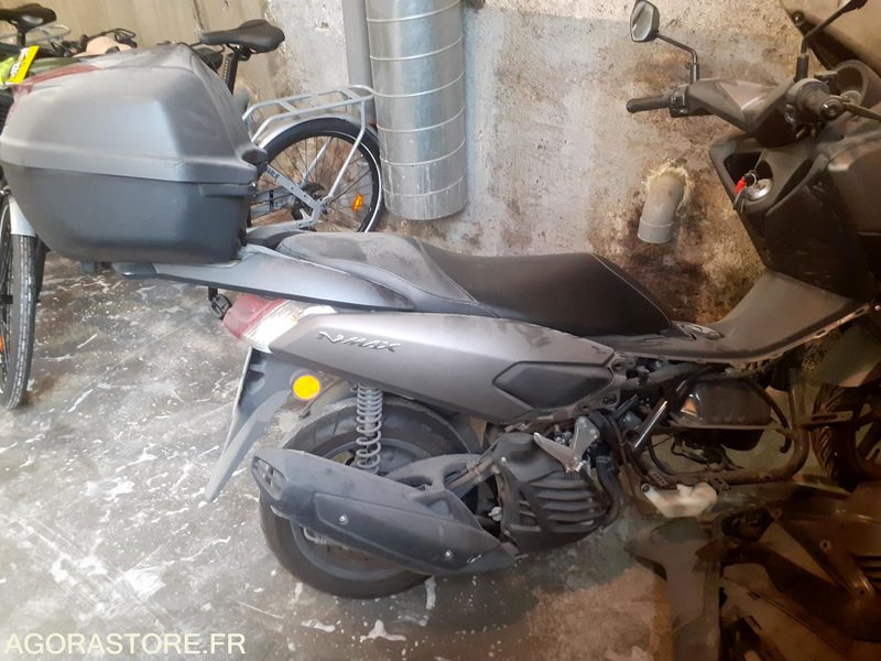 SCOOTER YAMAHA NMAX 125 - Мотоцикл: фото 4 SCOOTER YAMAHA NMAX 125 - Мотоцикл: фото 4