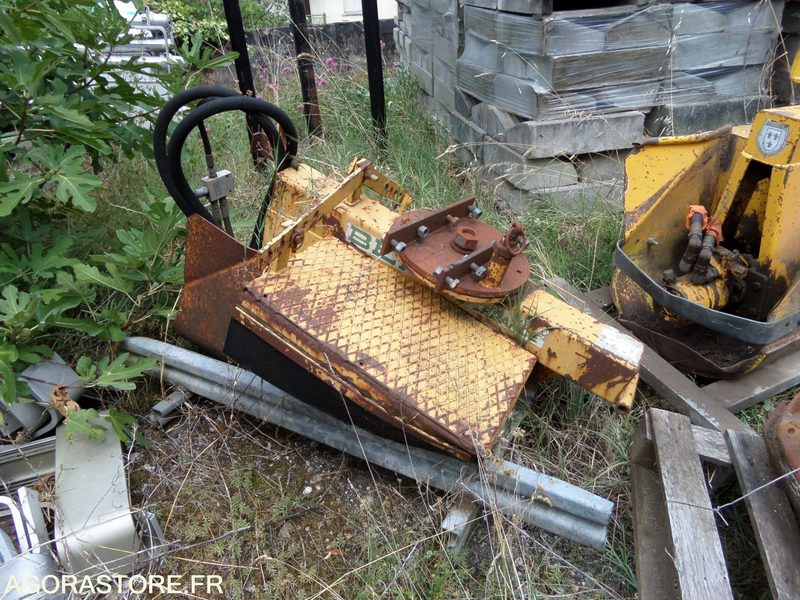 Lot cureuse de saignée (n2&0) avec pièce de rechange - Сельскохозяйственная техника: фото 5 Lot cureuse de saignée (n2&0) avec pièce de rechange - Сельскохозяйственная техника: фото 5