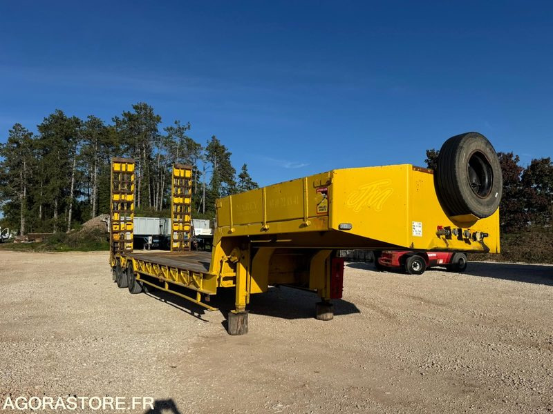 Semi-remorque ACTM - 1988 - Низкорамный прицеп: фото 4 Semi-remorque ACTM - 1988 - Низкорамный прицеп: фото 4