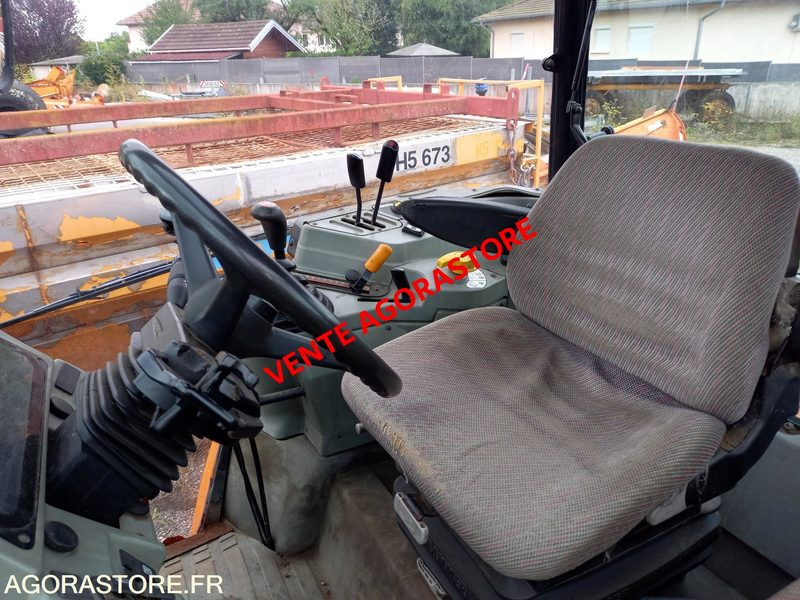 Трактор TRACTEUR MASSEY FERGUSON 6245  4X4: фото 9