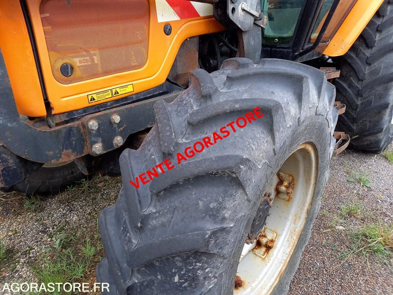 Трактор TRACTEUR MASSEY FERGUSON 6245  4X4: фото 18