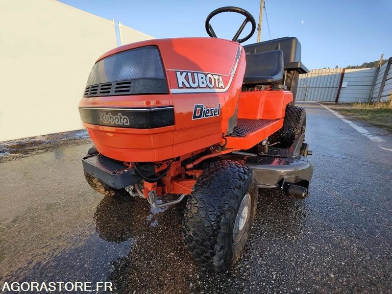 TRACTEUR TONDEUSE KUBOTA - GAMME PRO - HST T1600 - 377 HEURES - Газонокосилка: фото 4 TRACTEUR TONDEUSE KUBOTA - GAMME PRO - HST T1600 - 377 HEURES - Газонокосилка: фото 4