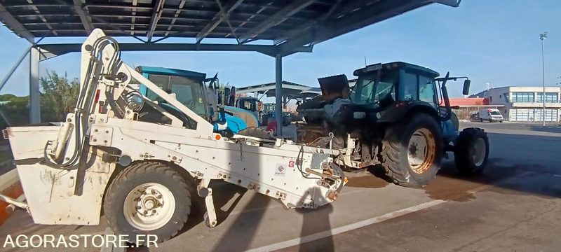 TRACTEUR VALTRA N101H CH-668EQ + CRIBLEUSE CANICAS T230H T141 6334H AM 2007 - Трактор: фото 2 TRACTEUR VALTRA N101H CH-668EQ + CRIBLEUSE CANICAS T230H T141 6334H AM 2007 - Трактор: фото 2