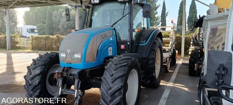 TRACTEUR VALTRA N101H CH-668EQ + CRIBLEUSE CANICAS T230H T141 6334H AM 2007 - Трактор: фото 3 TRACTEUR VALTRA N101H CH-668EQ + CRIBLEUSE CANICAS T230H T141 6334H AM 2007 - Трактор: фото 3