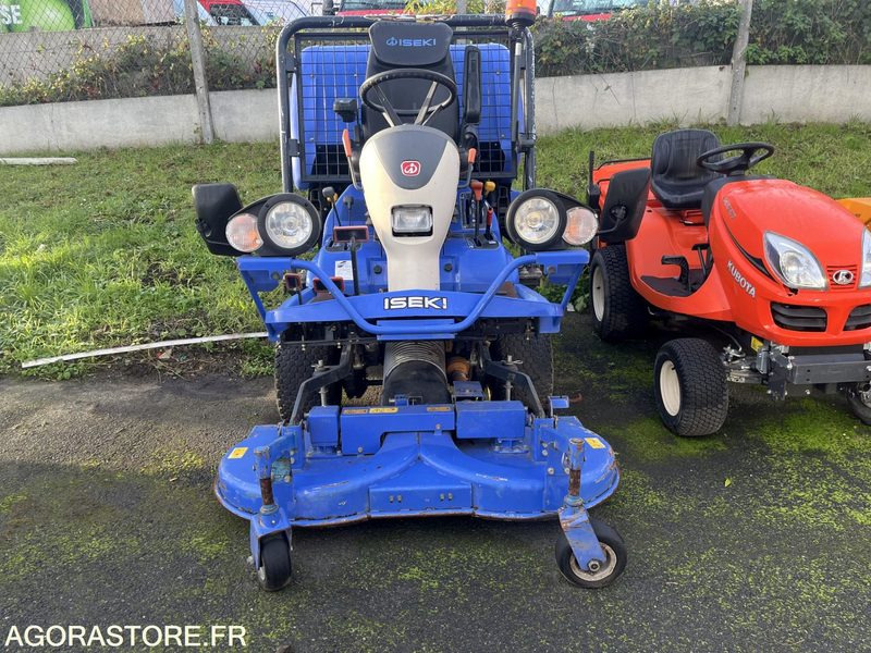 Tondeuse frontale Iseki SFH240 + bac + plateau 1.37m, 935h de 2010. - Газонокосилка: фото 2 Tondeuse frontale Iseki SFH240 + bac + plateau 1.37m, 935h de 2010. - Газонокосилка: фото 2