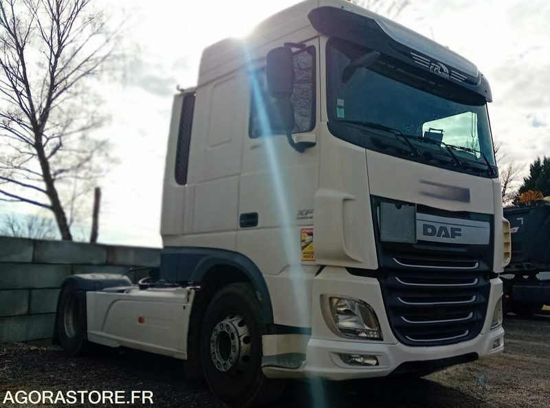 TRACTEUR DAF XF 460 - 2016 - 652 781km - pneus neufs - Тягач: фото 2 TRACTEUR DAF XF 460 - 2016 - 652 781km - pneus neufs - Тягач: фото 2