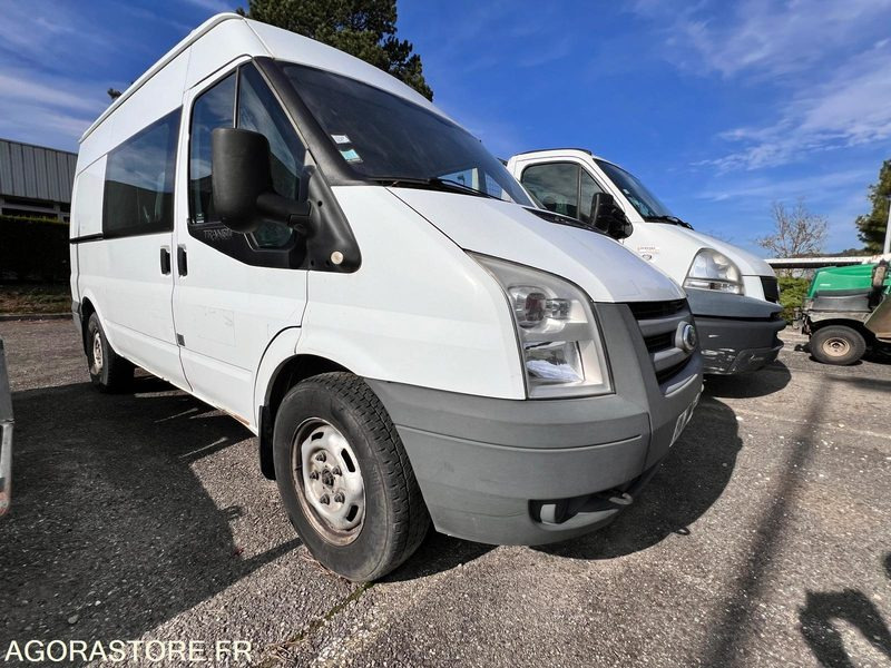 UTILITAIRE FORD TRANSIT - 2011 / 160 000 KM - MOTEUR HS - Цельнометаллический фургон: фото 2 UTILITAIRE FORD TRANSIT - 2011 / 160 000 KM - MOTEUR HS - Цельнометаллический фургон: фото 2