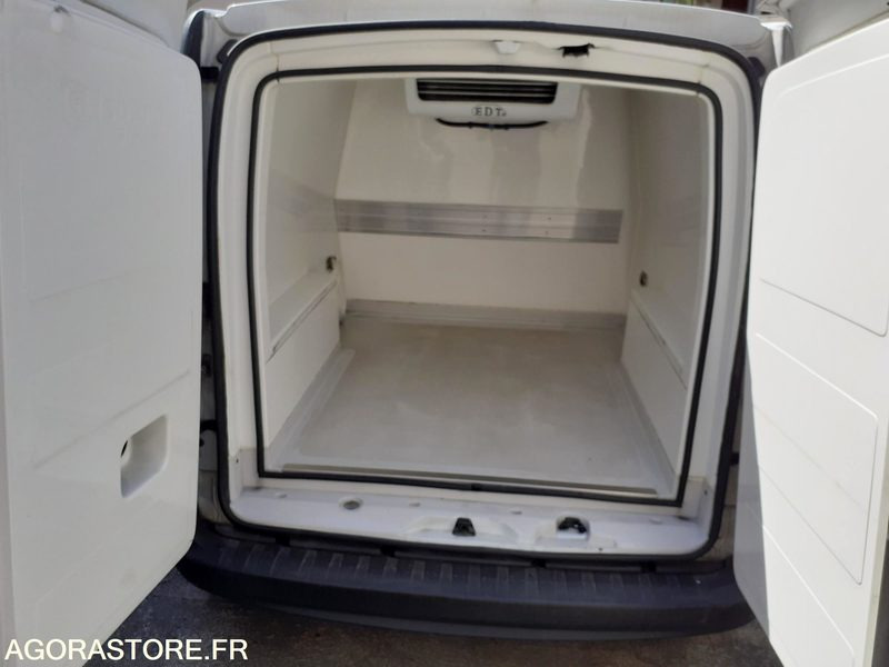 VEHICULE ISOTHERME - Фургон-рефрижератор: фото 5 VEHICULE ISOTHERME - Фургон-рефрижератор: фото 5