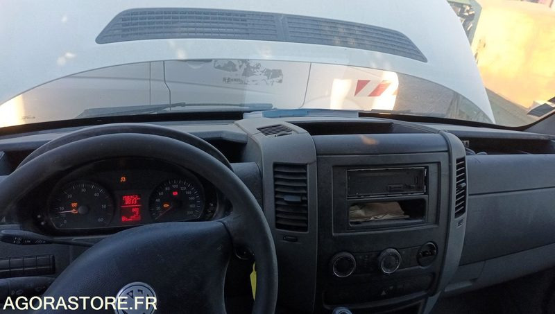 VOLKSWAGEN CRAFTER - 2011 - 198252KM - BL207FB - Малотоннажный самосвал: фото 5 VOLKSWAGEN CRAFTER - 2011 - 198252KM - BL207FB - Малотоннажный самосвал: фото 5