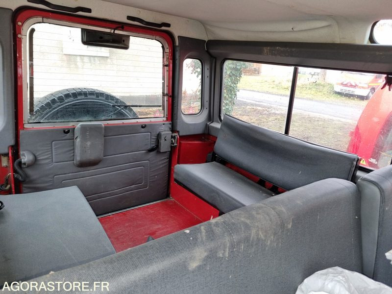 Véhicule Léger 4x4 - Land Rover - 741WS63 Accidenté - Внедорожник: фото 5 Véhicule Léger 4x4 - Land Rover - 741WS63 Accidenté - Внедорожник: фото 5