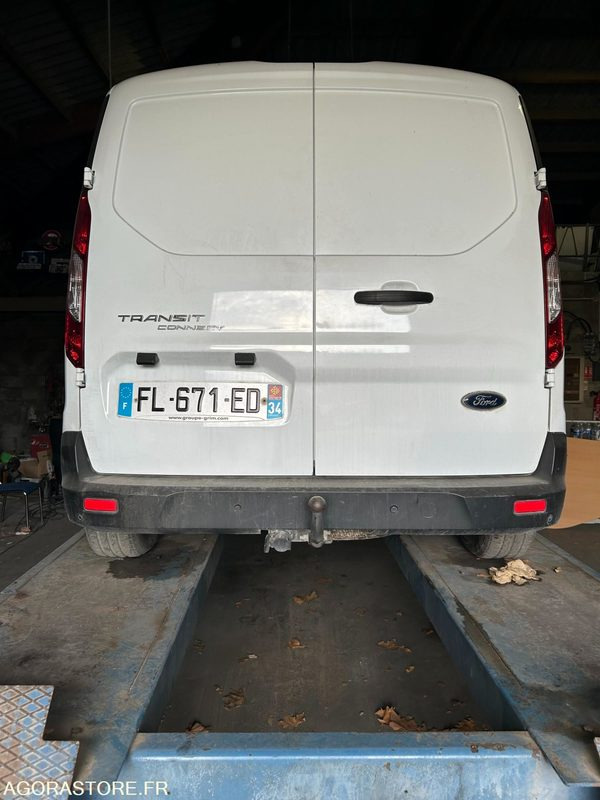 Véhicule utilitaire - Цельнометаллический фургон: фото 1 Véhicule utilitaire - Цельнометаллический фургон: фото 1