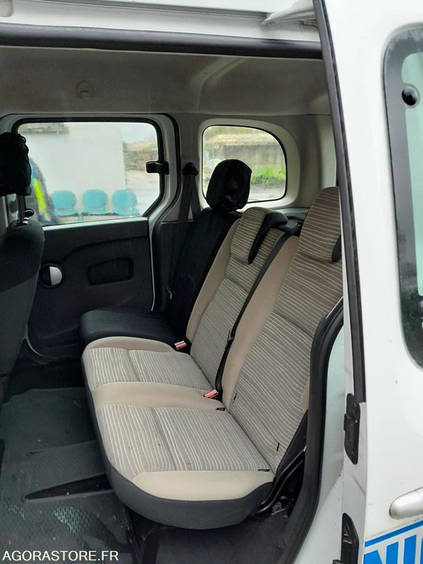 Voiture Renault Kangoo Expression dCi90, 2012 - 196968KM - Легковой фургон: фото 4 Voiture Renault Kangoo Expression dCi90, 2012 - 196968KM - Легковой фургон: фото 4