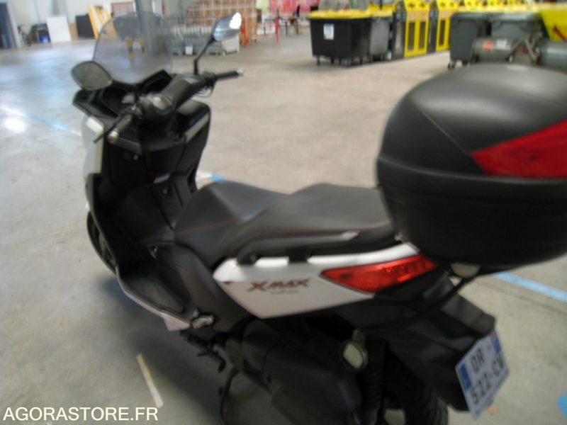 YAMAHA XMAX 125cc ABS 2014 - Мотоцикл: фото 4 YAMAHA XMAX 125cc ABS 2014 - Мотоцикл: фото 4