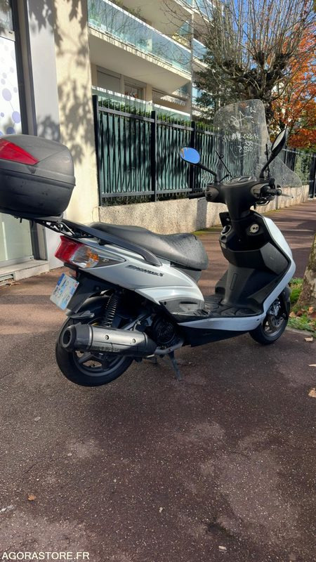 Yamaha cygnus - Мотоцикл: фото 4 Yamaha cygnus - Мотоцикл: фото 4