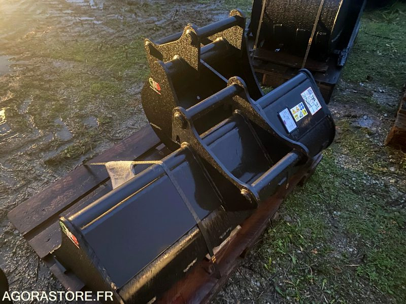 Godet Curage 1200mm S40 NEUF - Запчасти для Строительной техники: фото 2 Godet Curage 1200mm S40 NEUF - Запчасти для Строительной техники: фото 2